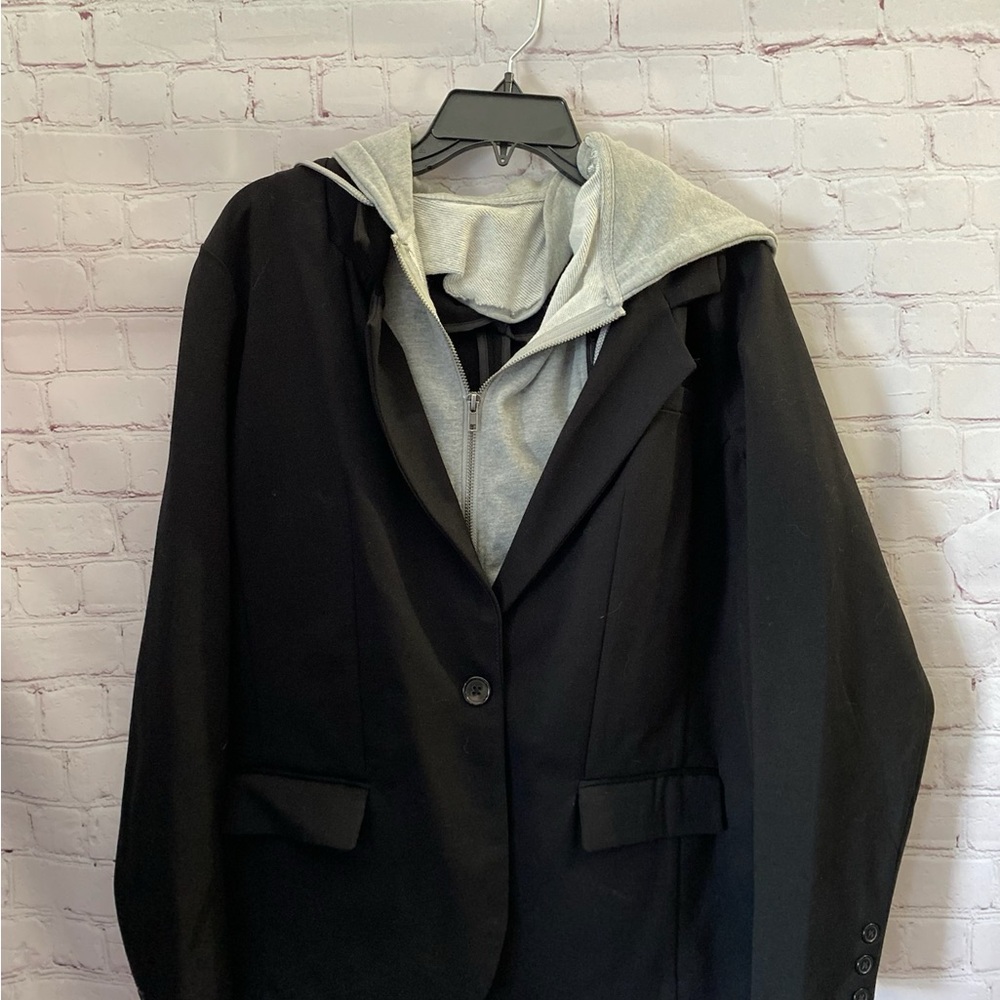 Liverpool Blazer with detachable sweatshirt hood